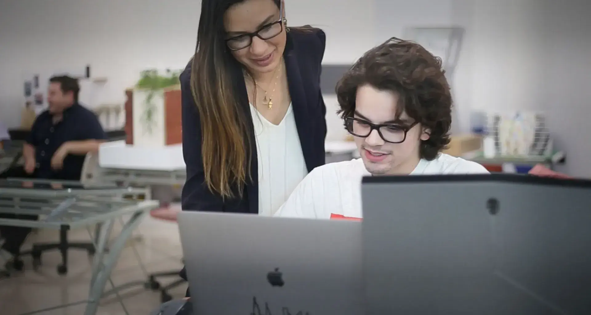 Profesora de Sonora Norte obtiene premio al Profesor Inspirador 2019