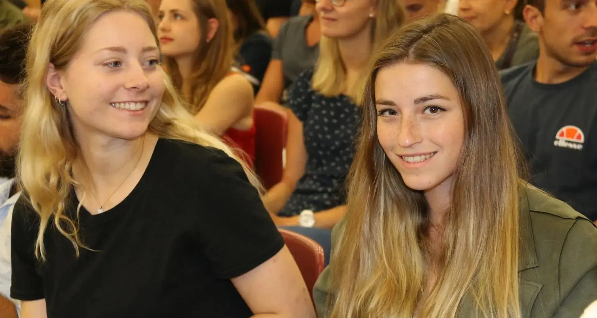 Bienvenida extranjeros