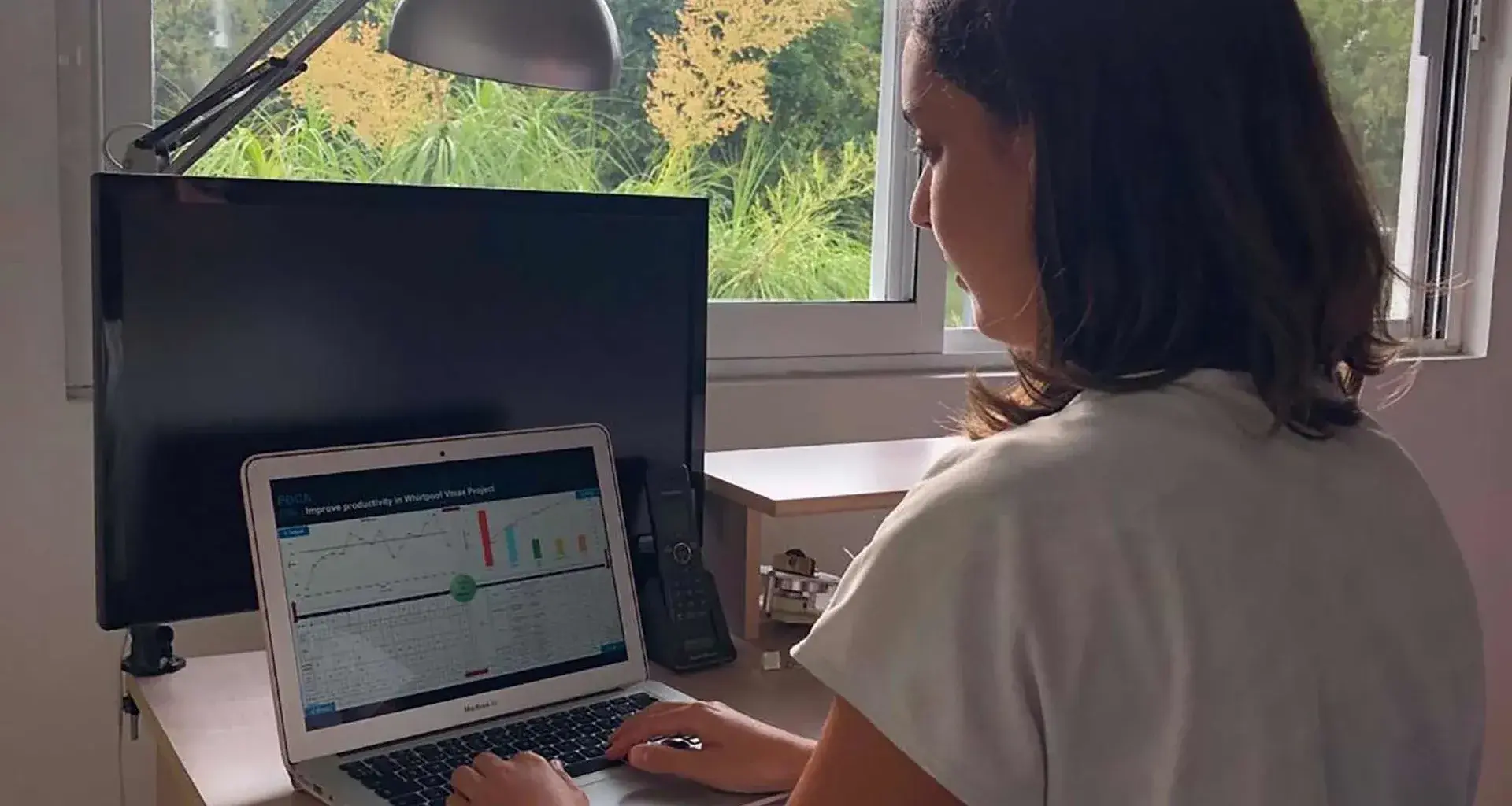 Ivana Marchina egresada Ingenieria Industrial reconocida por ANFEI