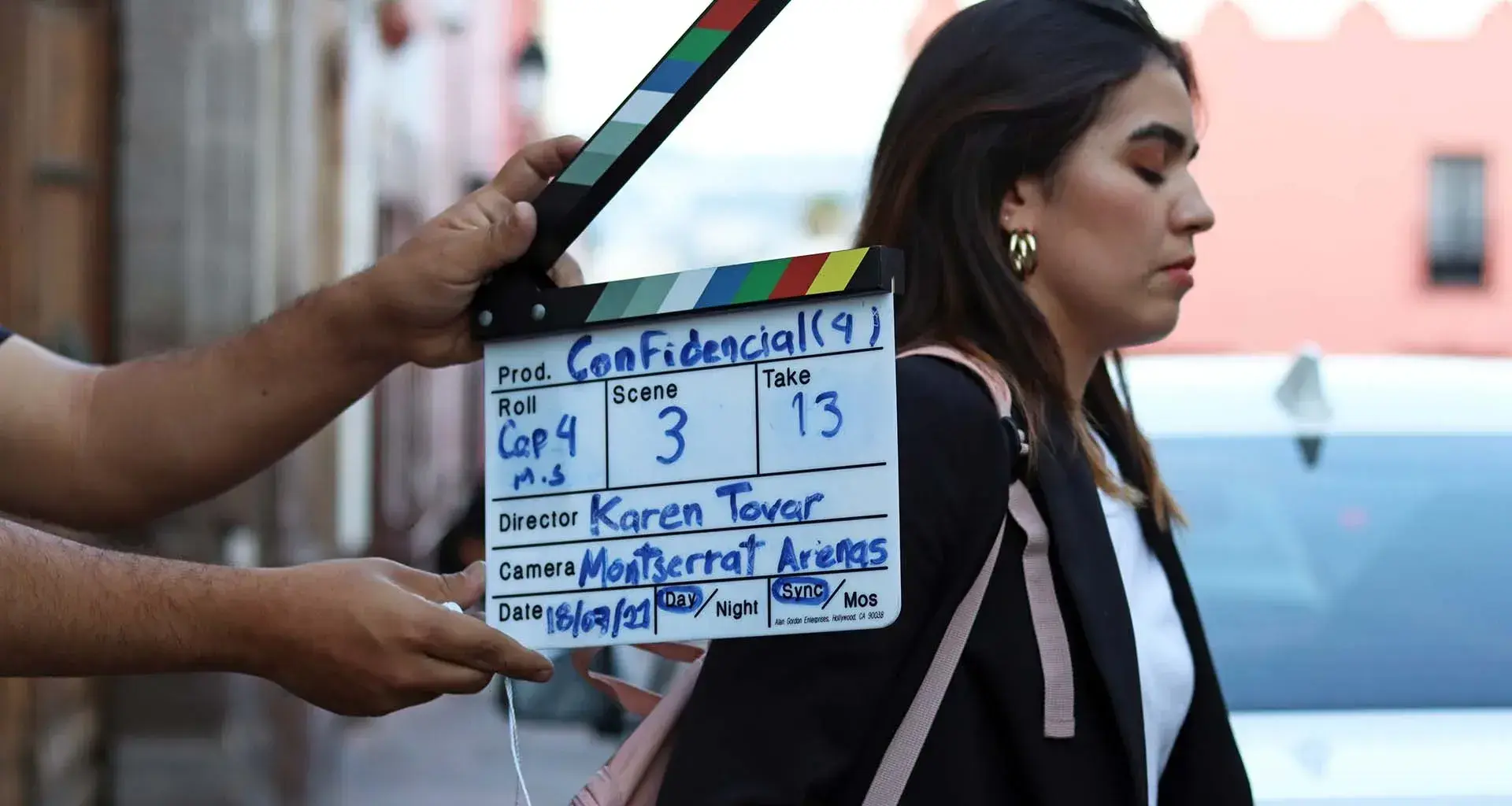 Estudiantes del Tec campus Querétaro culminan la producción de la miniserie “Confidencial” con un formato de carácter innovador.