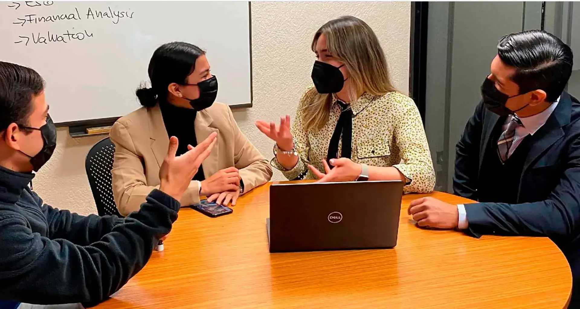 Alumnos Tec representarán a México en competencia bursátil.