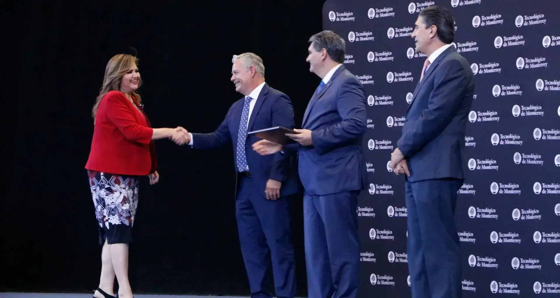 ¡Inspiradores! Honran a profesores por vocación docente en campus Mty