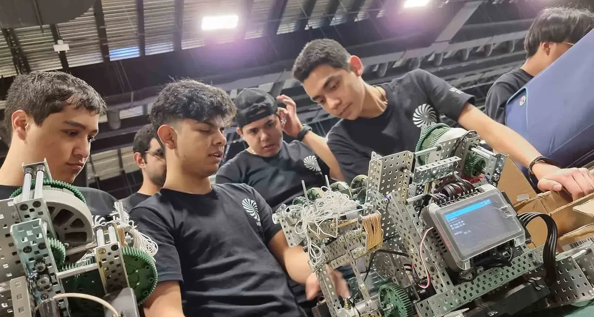 Estudiantes de Tec campus Querétaro obtienen el campeonato de robótica 