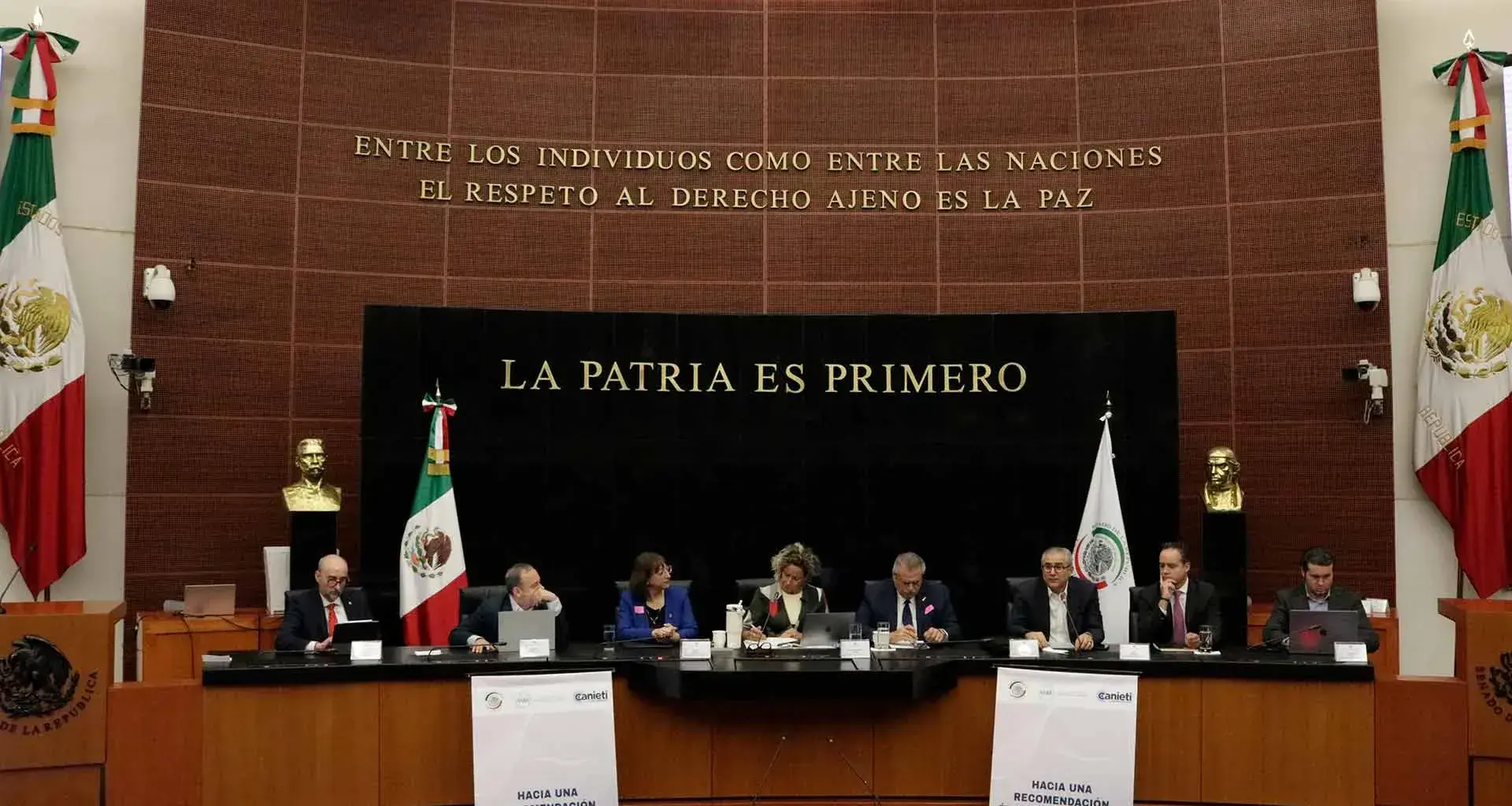 IA y ética y responsable en Encuentro en el Senado de la República.