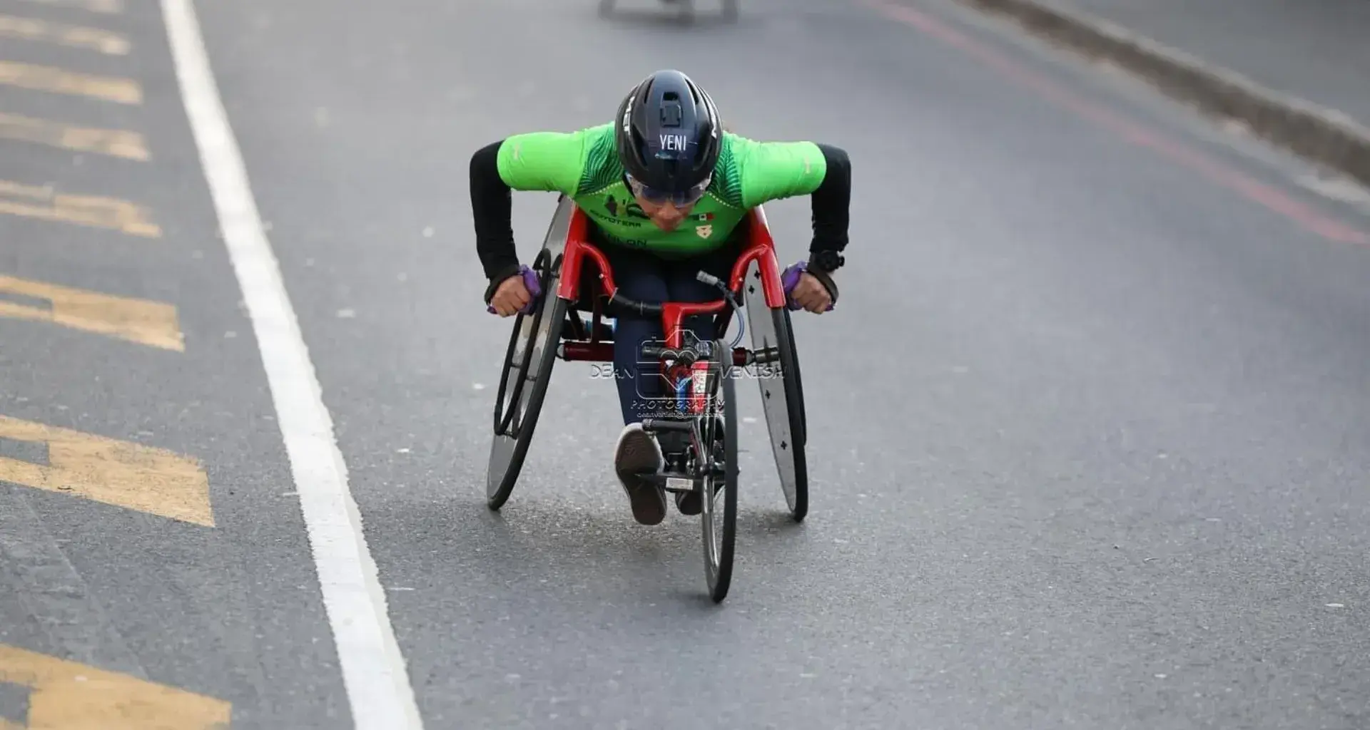Yeni Aide Hernandez, colaboradora del Tec Puebla, quedó en el quinto lugar el maratón en Sudáfrica