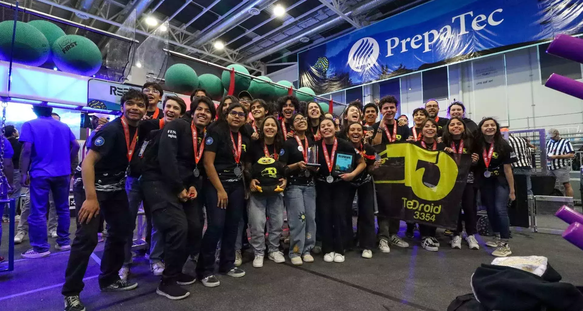 TecDroid de PrepaTec Querétaro ganó pase al mundial en Houston al obtener el Engineering Inspiration Award.
