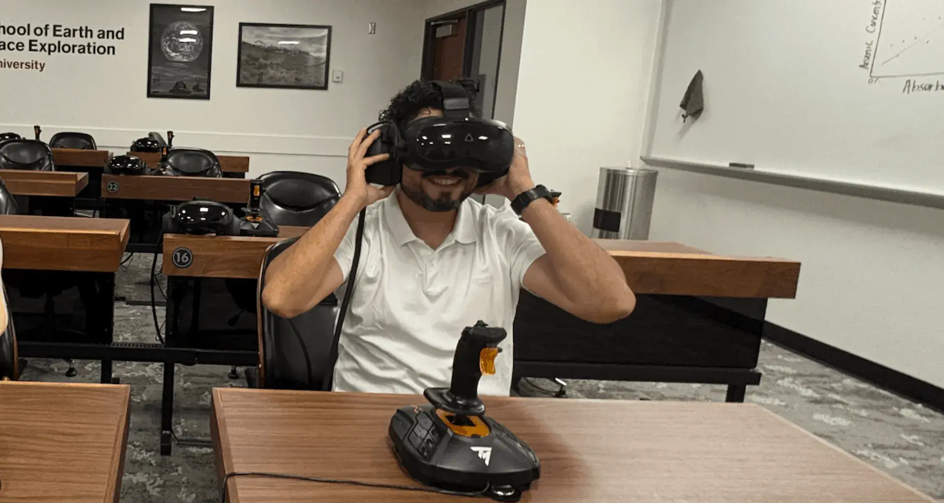 : Tec professor researches AI and presents work in U.S.