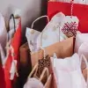 Bolsas de regalo navideñas.