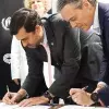 Tec y agencia de ONU para refugiados renuevan alianza de colaboración. Firma Juan Pablo Murra, rector del Tec, en rectoría del campus Monterrey