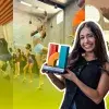 Montaje de fotos que muestran jóvenes practicando baile, con una imagen de una chica sosteniendo un trofeo superpuesta.