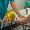 Alumnos de Ingeniería Mecatrónica del Tec en Estado de México crearon y donaron un dispositivo funcional como técnica terapéutica motriz no invasiva.