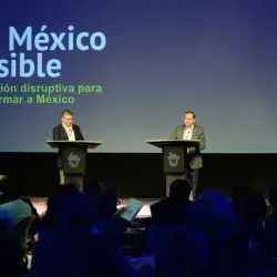 José Antonio Fernández y Salvador Alva, hablando de su libro “Un México Posible: Una visión disruptiva para transformar a México”.