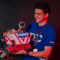 Tec campus Saltillo en VEX Robotics 
