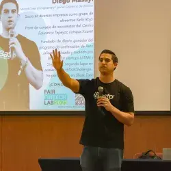 Egresado Tec en comercio electrónico y emprendedor de fintech.
