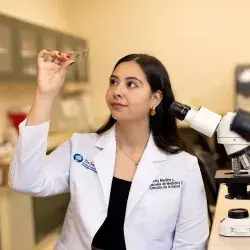Investigación espacial, alumna de medicina Dorely Medina presentará proyecto en congreso aeroespacial.