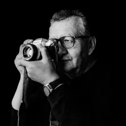 The photographer who learned to see without colors