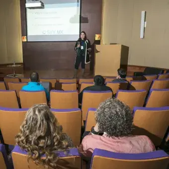 Laura Ortiz impartiendo la Master Class