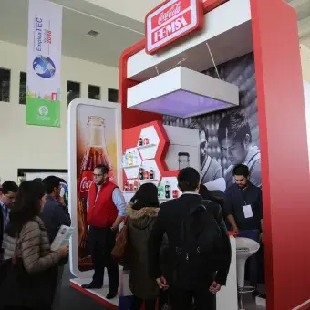 Stand de FEMSA.