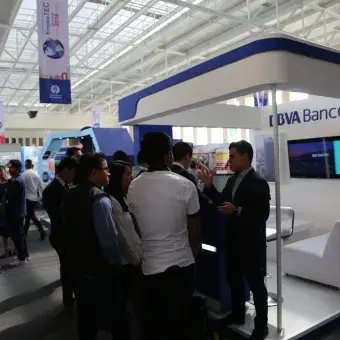 Stand de BANCOMER.