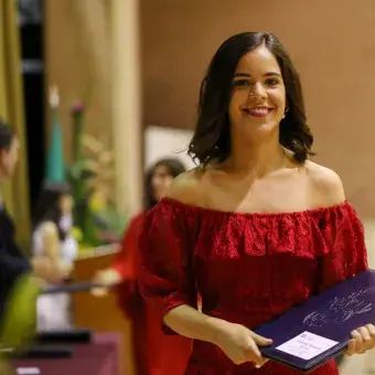 Egresados del Tec comprometidos en honrar a su país