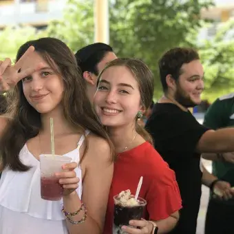 Luce tu amor por México