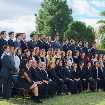 Alumnos que gradúan este semestre