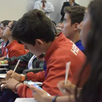 Finalistas de Ironmath y Wordbusters de en la etapa final