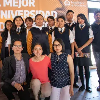 Entregan Beca “César Sánchez Lozano”