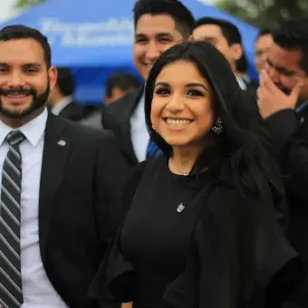 Foto de generación Profesional y PrepaTec