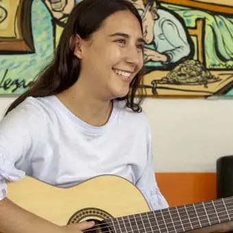 You can find this type of guitar at the Veracruz campus.