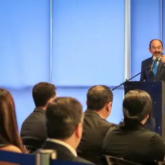 Dr. Héctor Morelos, brindando unas palabras de cierre