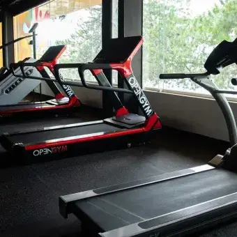 Remodelación del gimnasio de pesas