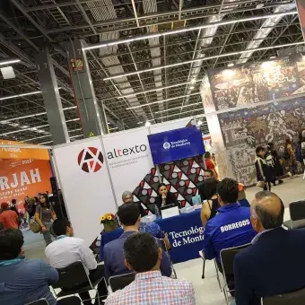 Presentan libro universidad cocredora del futuro en la FIL Guadalajara.