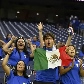 Clásico Borregos Monterrey contra Auténticos Tigres en Houston.