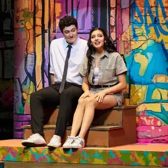 Protagonistas de In The Heights en escena