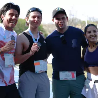 Grupo de personas antes de empezar la carrera