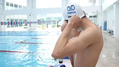 Nadadores mexicanos de alto impacto en el Tec de Monterrey, rompen marca mexicana en relevos, 